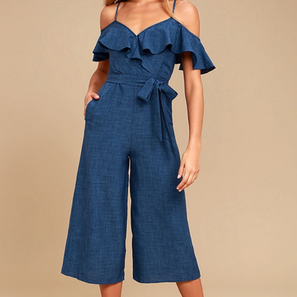 Lulu’s jumpsuit size small